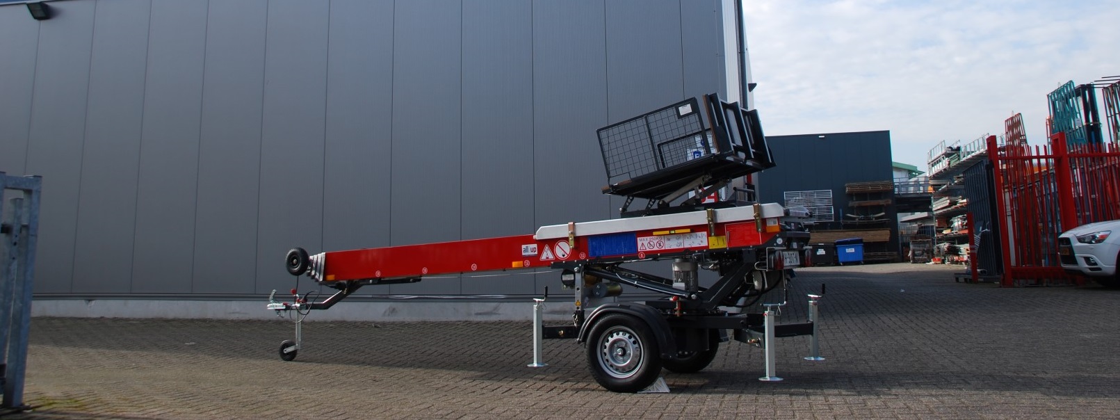 All-up levert Paus Easy 18WH aan Hoek-Bouw