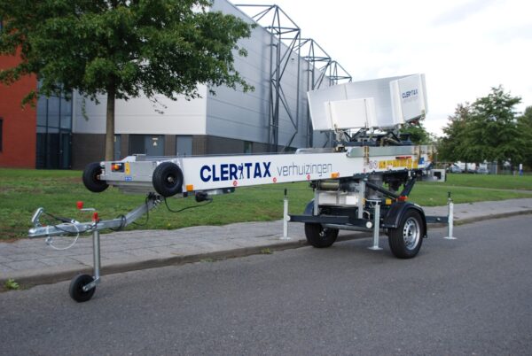 Clertax Verhuizingen kiest voor de handige Paus Easy verhuislift.